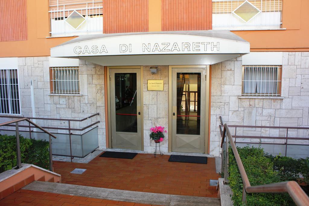 Готель La Casa Di Nazareth Рим Екстер'єр фото